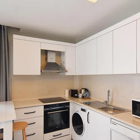 Bright 1br Apt Perfect Blend Of Comfort & Style Apartment Istanbul